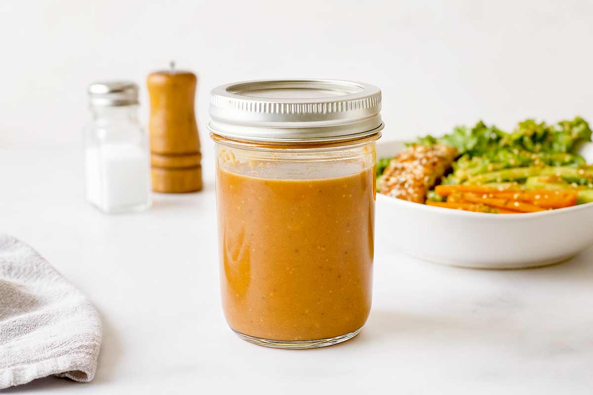 Homemade Asian Peanut Salad Dressing