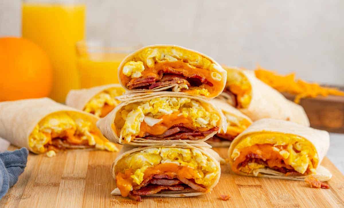 Meal-prep Bacon Egg and Cheese Breakfast Burritos