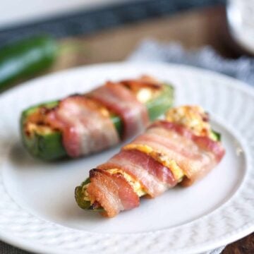 Bacon-wrapped Jalapeño Poppers