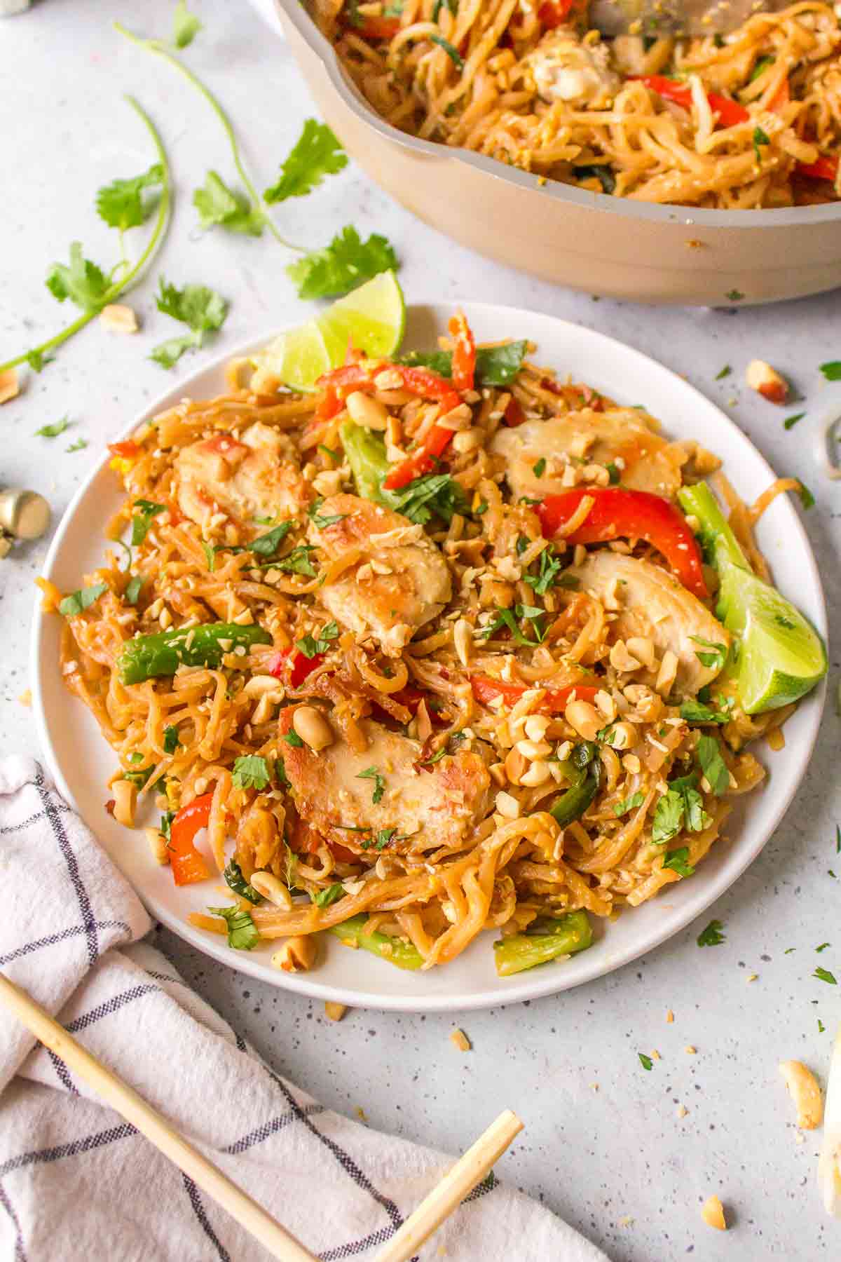 Chicken Pad Thai with Homemade Sauce