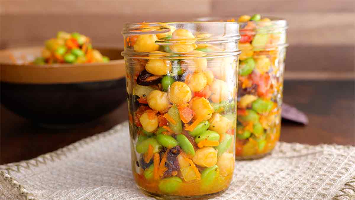 Mason Jar Chickpea Edamame Salad