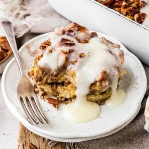 Easy Cinnamon Roll Casserole Breakfast or Brunch