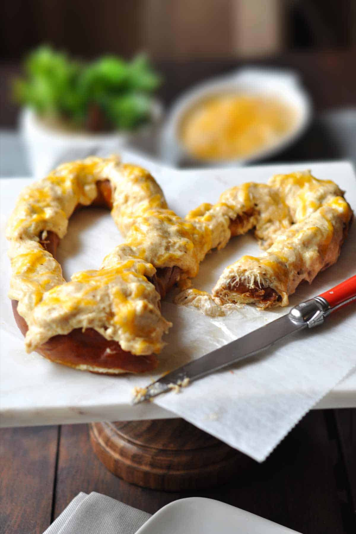 Hot Crab Dip Pretzel Appetizer