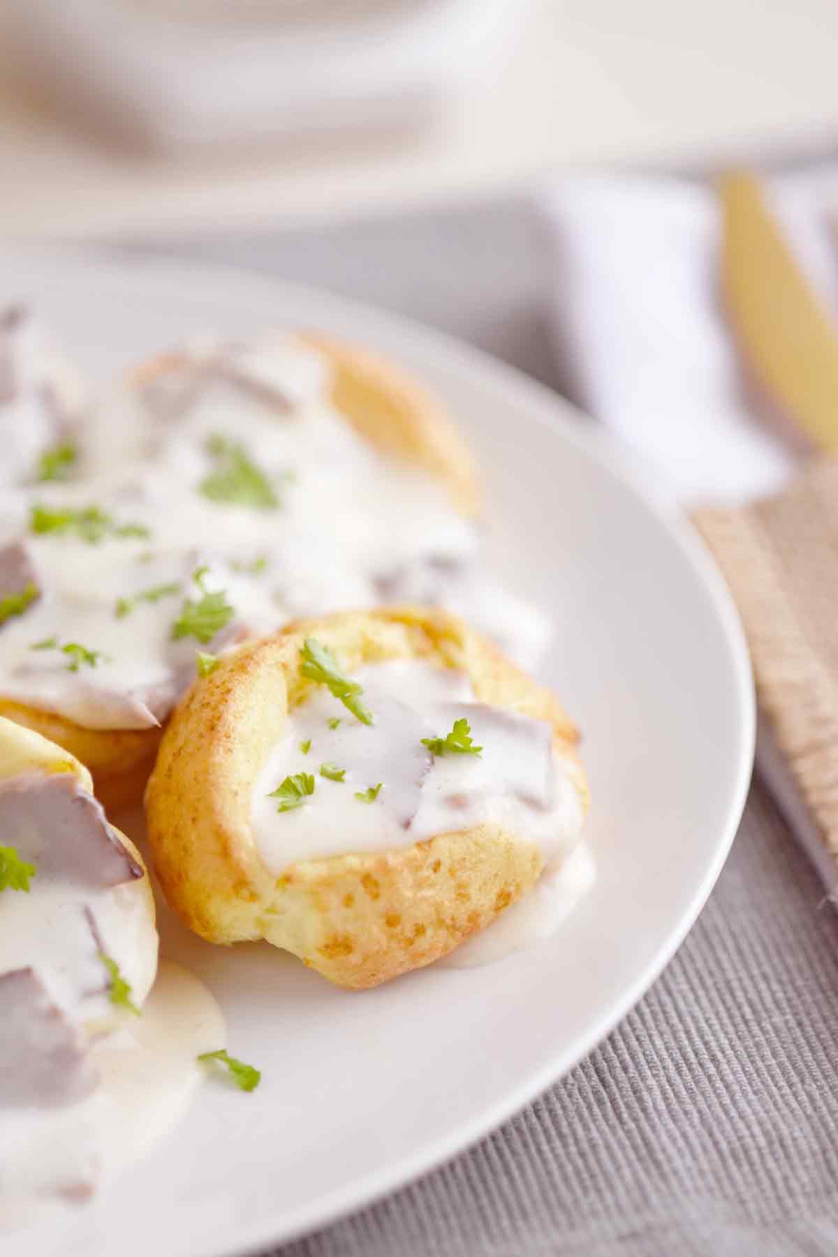 Yorkshire Pudding with Creamed Roast Beef
