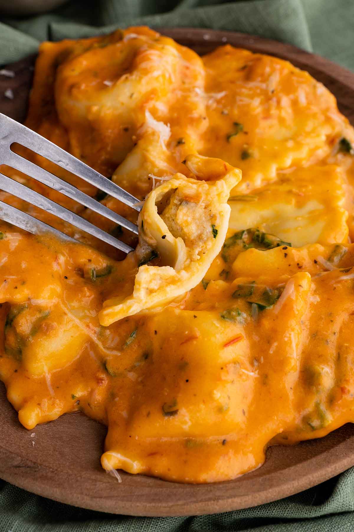 Creamy Spinach Tomato Meat Ravioli