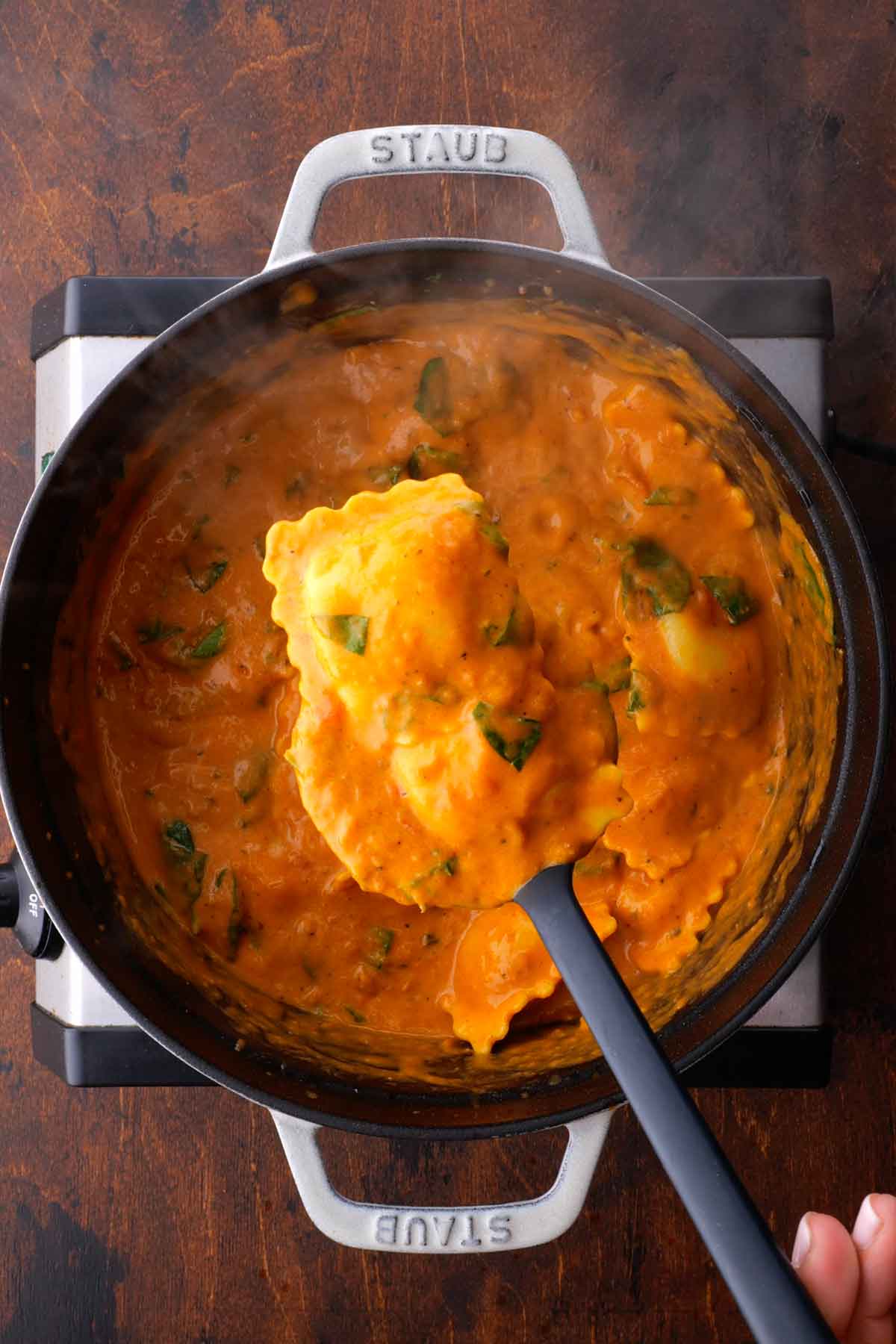 One-pot Creamy Spinach Tomato Ravioli