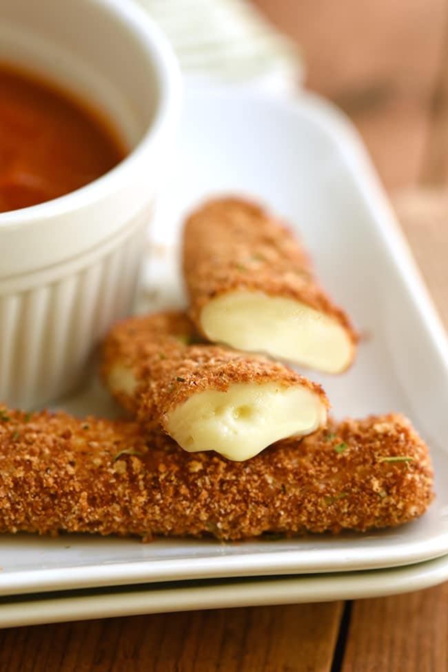 Extra Crispy Baked Mozzarella Sticks