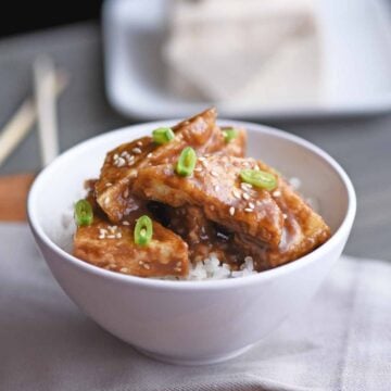 Fried Tofu with Sweet Sesame Sauce