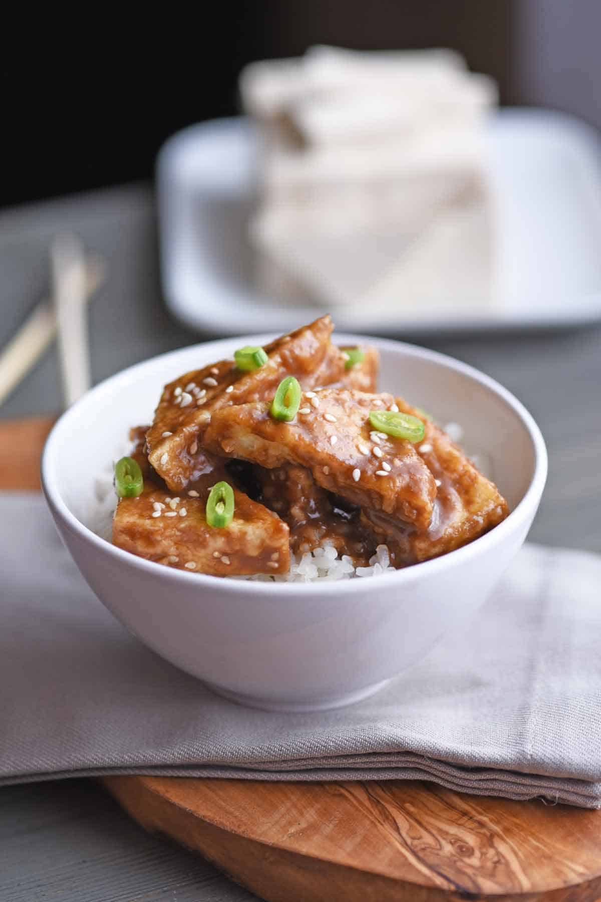 Fried Tofu with Sweet Sesame Sauce