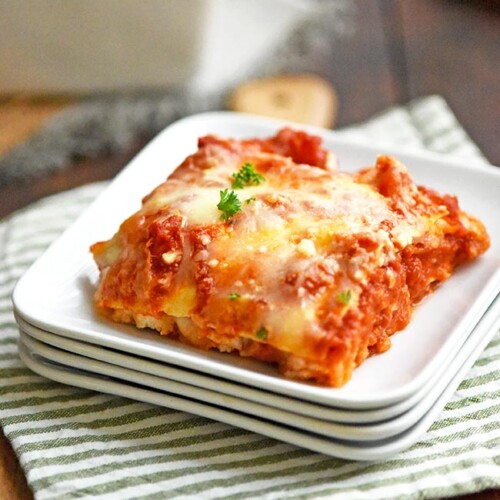 Chicken Parmesan Lasagna (5 Ingredients) - Mighty Mrs | Super Easy Recipes