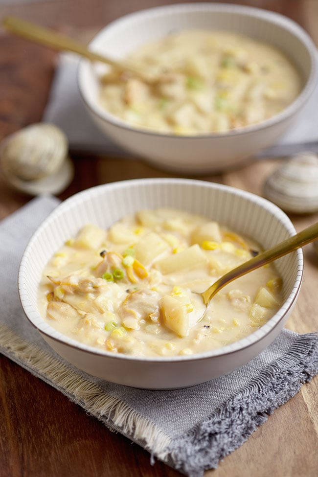 Rich Creamy Clam Chowder