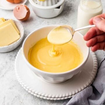 Easy Hollandaise Sauce