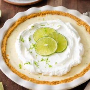 Delicious Key Lime Pie with Sour Cream