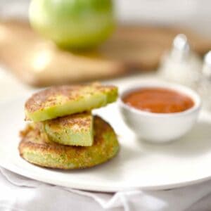 Fried Green Tomatoes with Marinara Sauce