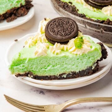 Easy No-Bake Grasshopper Pie