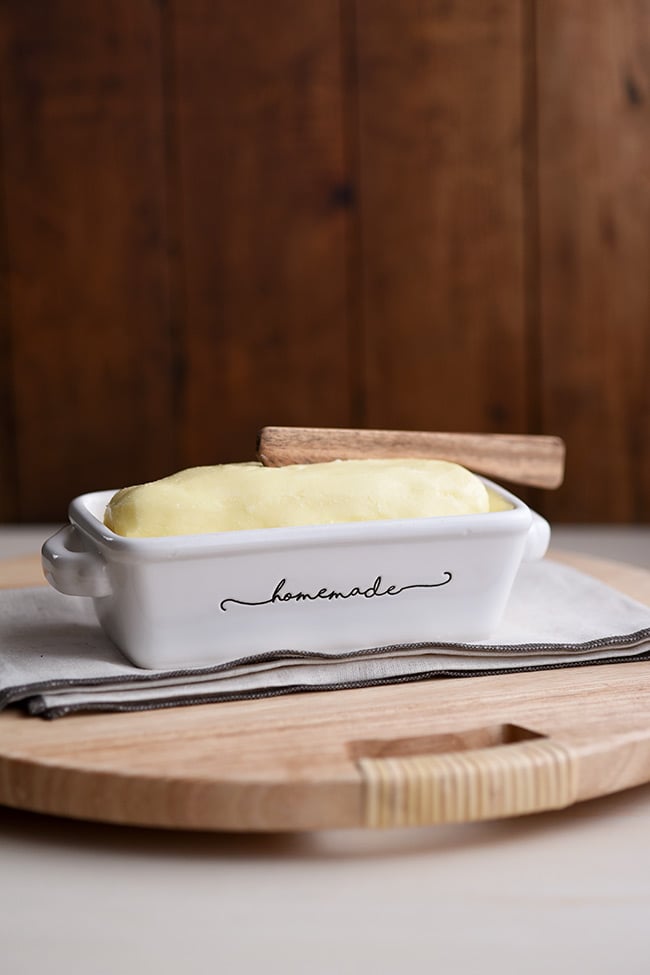 Homemade Butter and Buttermilk using Heavy Cream
