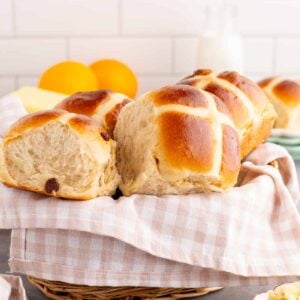 Fluffy Hot Cross Buns