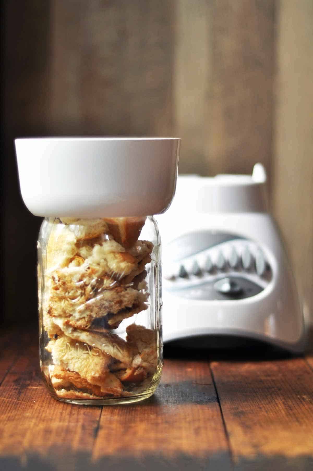 How to Make Bread Crumbs from Toast using a Blender