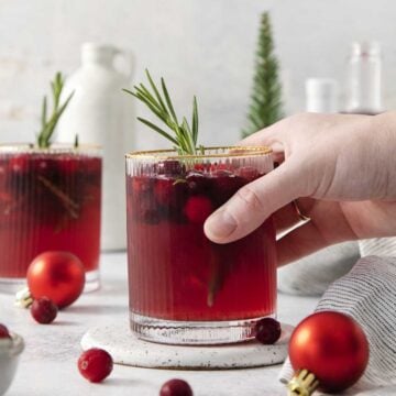 Santa Spritz Cranberry-Rosemary Cocktail