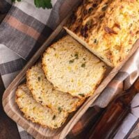 Jalapeno Cheddar Beer Bread, Siced