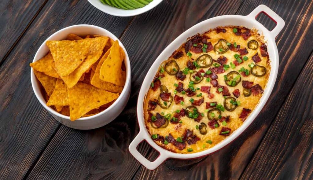 Jalapeño Popper Chicken Dip