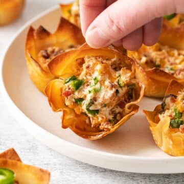 Jalapeño Popper Wonton Cups - Mighty Mrs | Super Easy Recipes