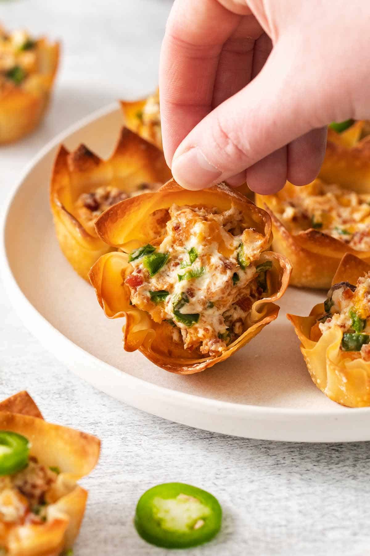 Jalapeño Popper Wonton Appetizer