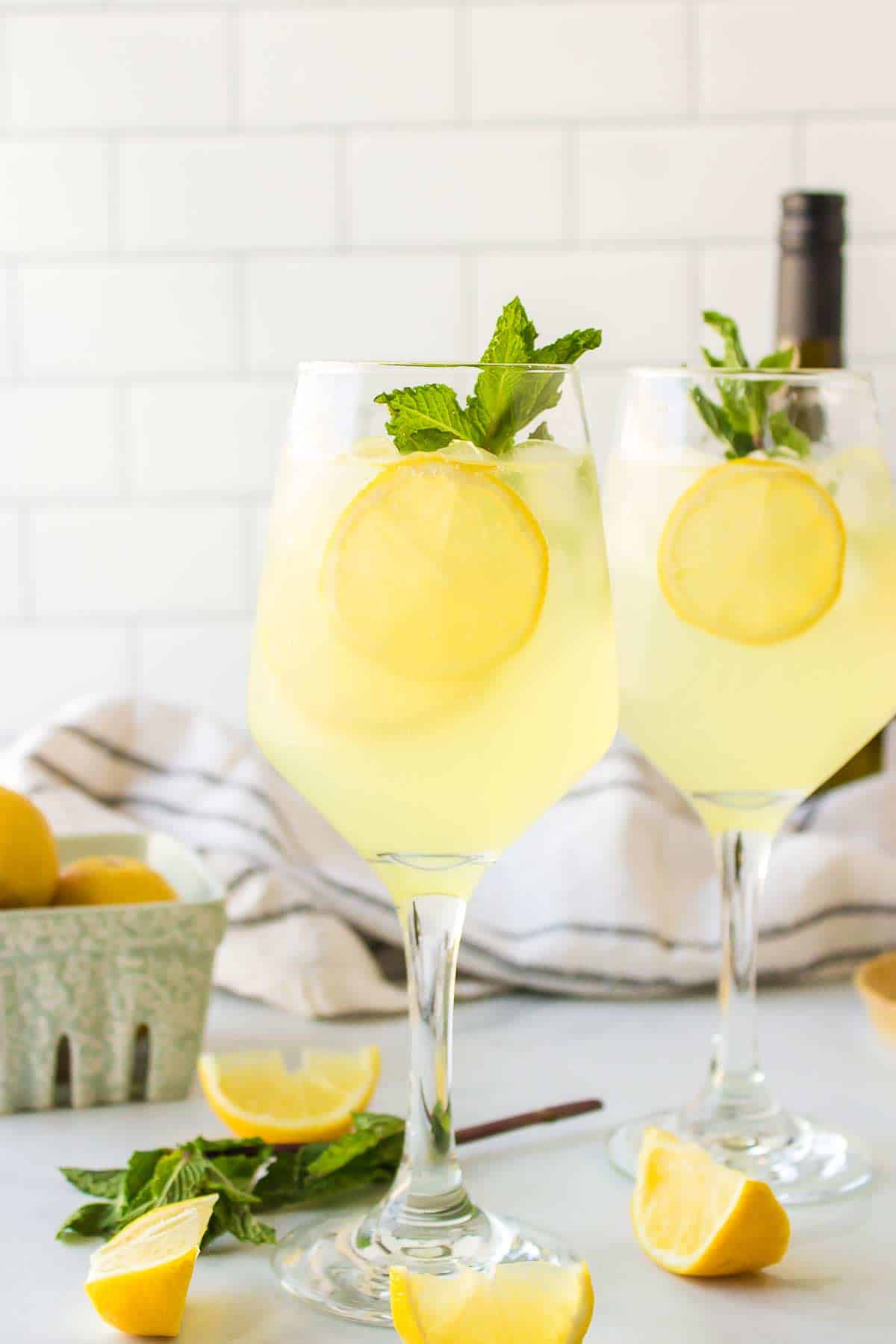 Lemoncello Spritz Cocktail