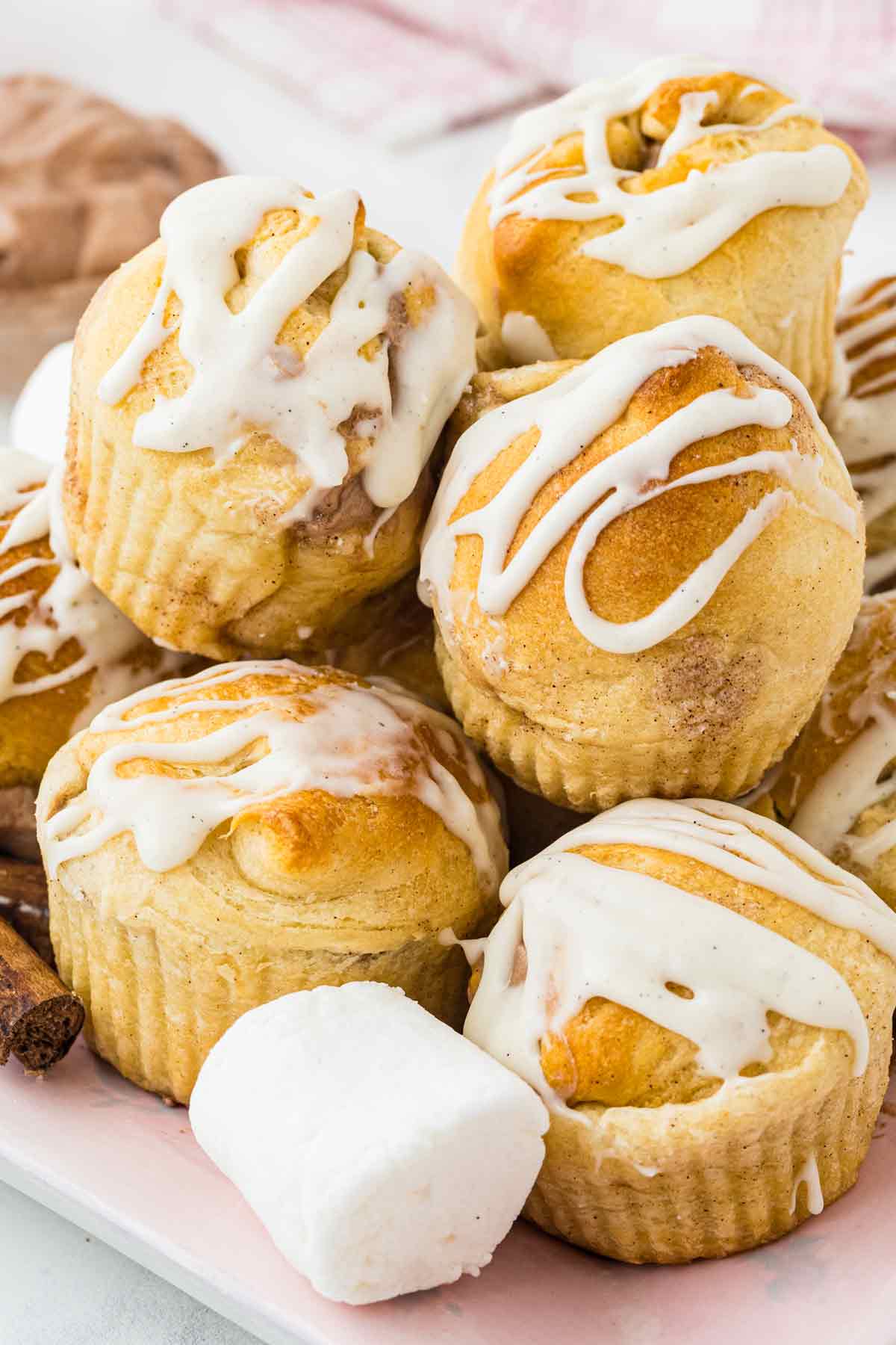 Magic Marshmallow Puffs with Cream Filling