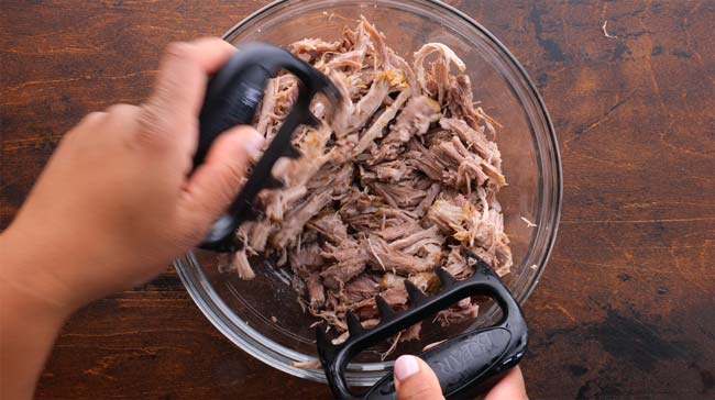 Shredding Pork using Meat Claws