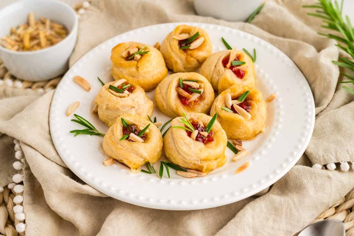 Holiday Appetizer: Easy Baked Brie Knots with Pepper Jelly