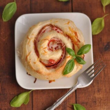 Pepperoni Roll Ups