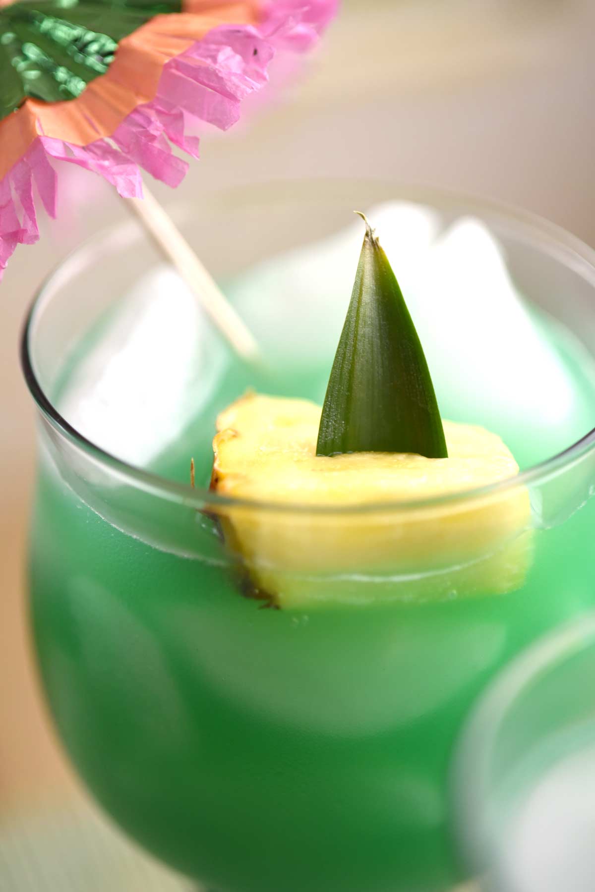 Pineapple Sailboat Cocktail Garnish