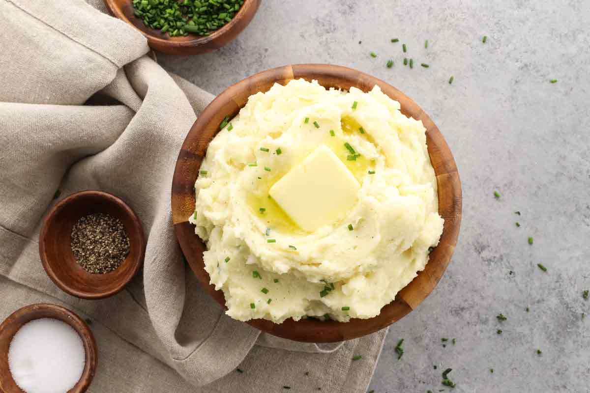 Sour Cream and Chive Mashed Potatoes