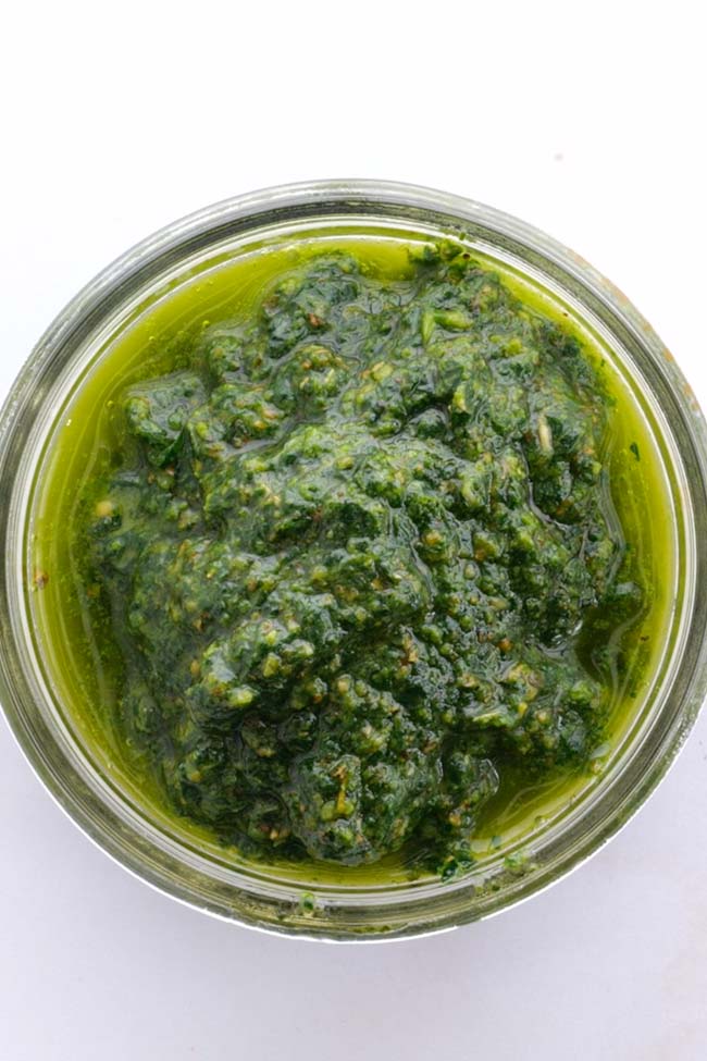 Simple Spinach Pesto in Mason Jar