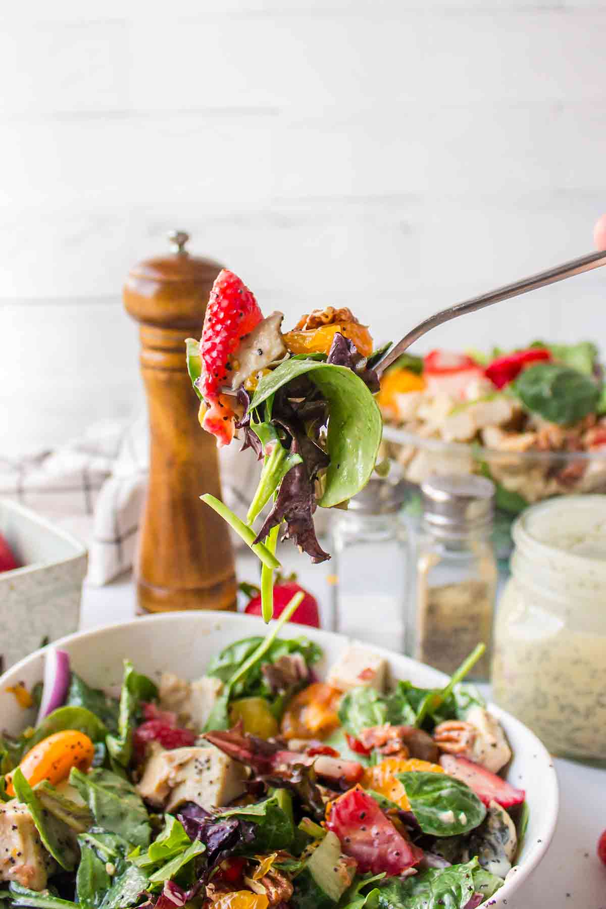 Strawberry Chicken Spinach Salad with Mandarin Oranges