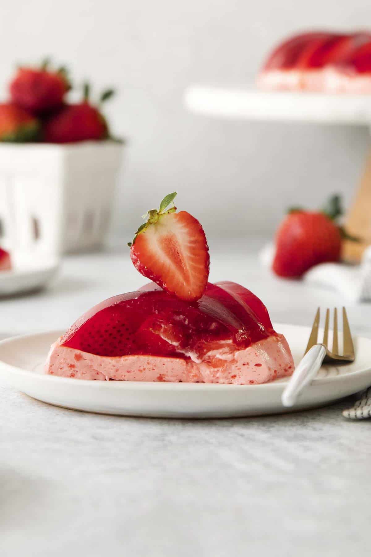 Strawberry Cream Jello Dessert