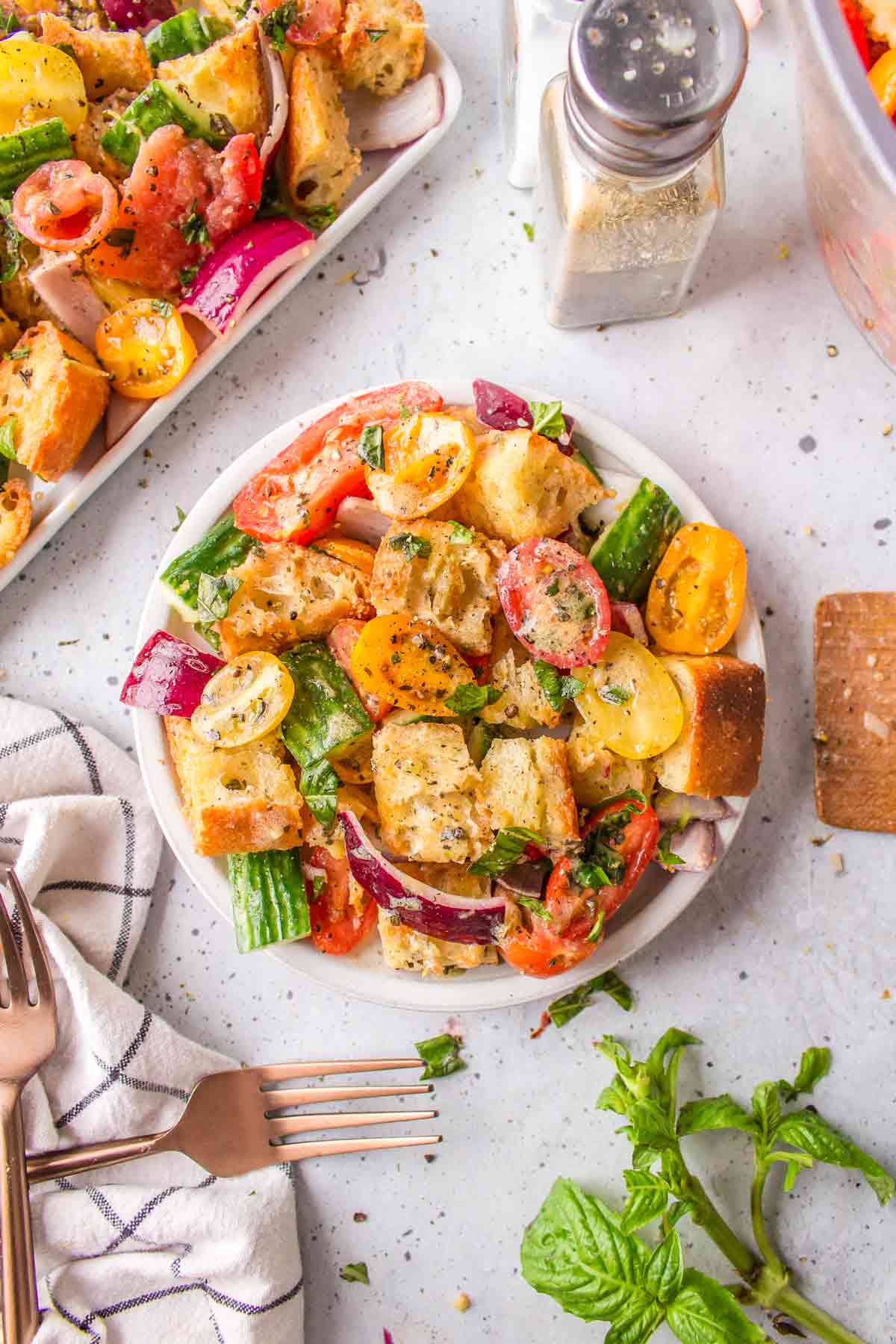 Summer Panzanella Salad with Tomatoes and Cucumbers